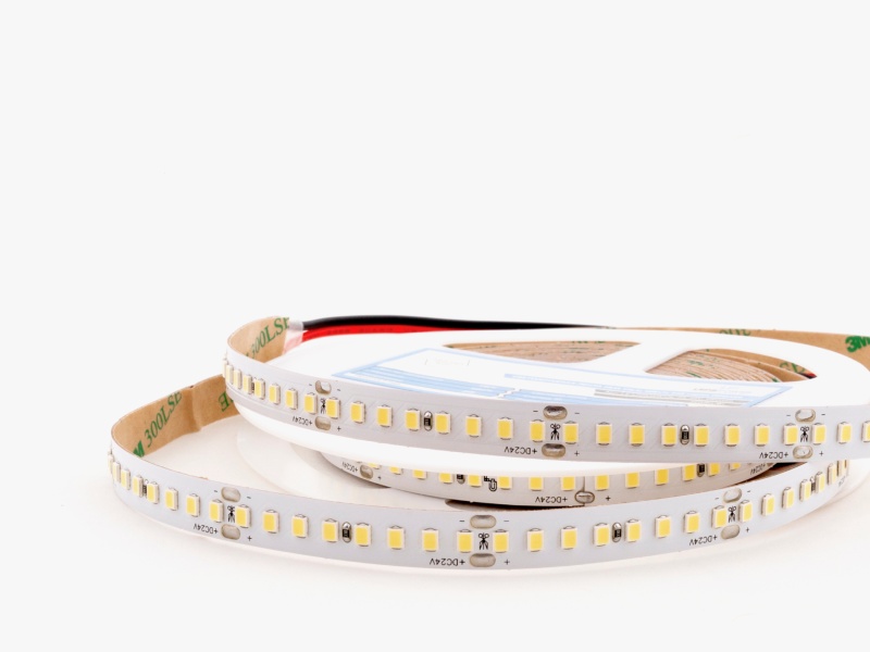 Светодиодная лента LEDS POWER 2835 176/м (16Вт/м) 24В холодная, серия ПРО140 005225